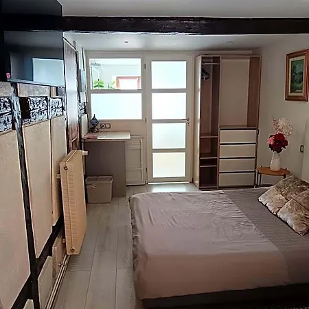 Passage Des Romains Hotel 3*