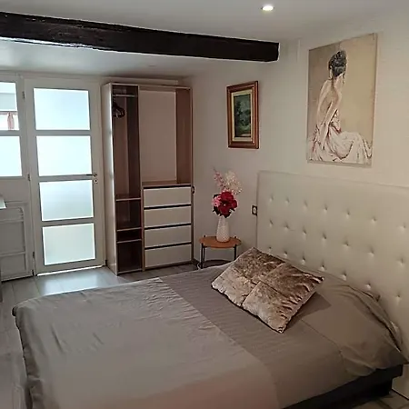 Passage Des Romains Hotel